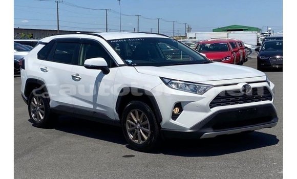 Buy Import Toyota 4Runner White Car in Import - Dubai in Ahal Buy Import Toyota 4Runner White Car in Import - Dubai in Ahal