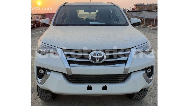 Big with watermark toyota fortuner ahal import dubai 3199