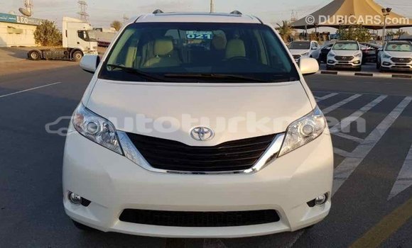 Buy Import Toyota Sienna White Car in Import - Dubai in Ahal Buy Import Toyota Sienna White Car in Import - Dubai in Ahal
