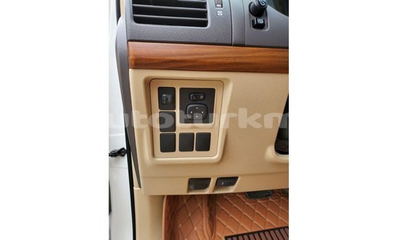 Buy Import Toyota Prado White Car in Import - Dubai in Ahal Buy Import Toyota Prado White Car in Import - Dubai in Ahal