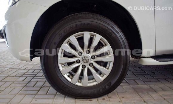 Buy Import Nissan Patrol White Car in Import - Dubai in Ahal