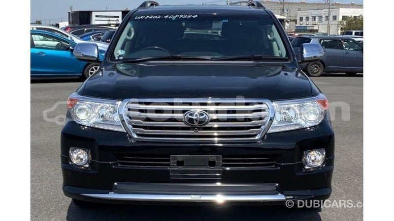 Big with watermark toyota land cruiser ahal import dubai 3211