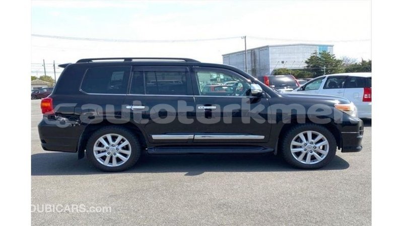 Big with watermark toyota land cruiser ahal import dubai 3211