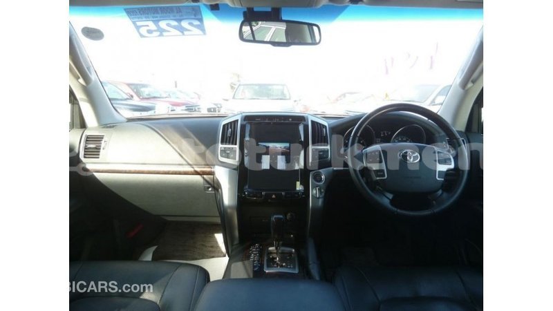 Big with watermark toyota land cruiser ahal import dubai 3213