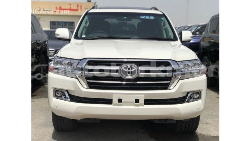 Big with watermark toyota land cruiser ahal import dubai 3213