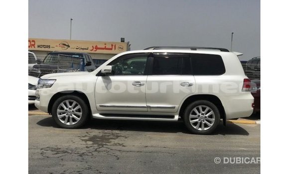Buy Import Toyota Land Cruiser White Car in Import - Dubai in Ahal Buy Import Toyota Land Cruiser White Car in Import - Dubai in Ahal