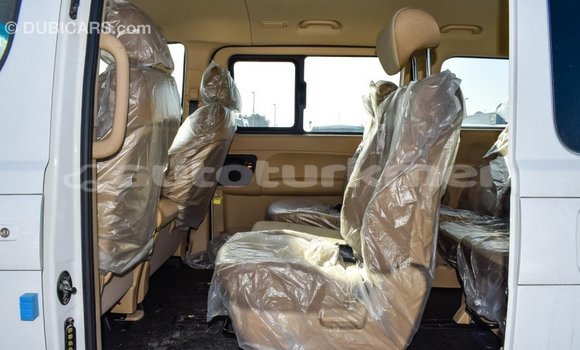 Buy Import Hyundai Chorus White Truck in Import - Dubai in Ahal Buy Import Hyundai Chorus White Truck in Import - Dubai in Ahal