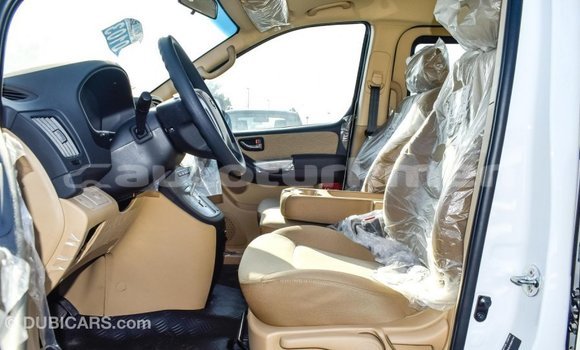 Buy Import Hyundai Chorus White Truck in Import - Dubai in Ahal Buy Import Hyundai Chorus White Truck in Import - Dubai in Ahal