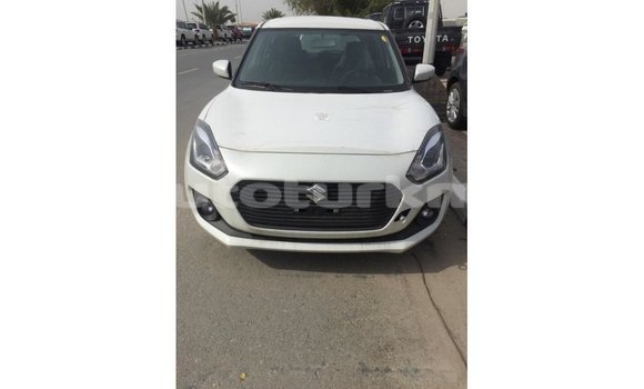 Buy Import Suzuki Swift White Car in Import - Dubai in Ahal