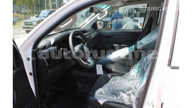 Big with watermark toyota hilux ahal import dubai 3229