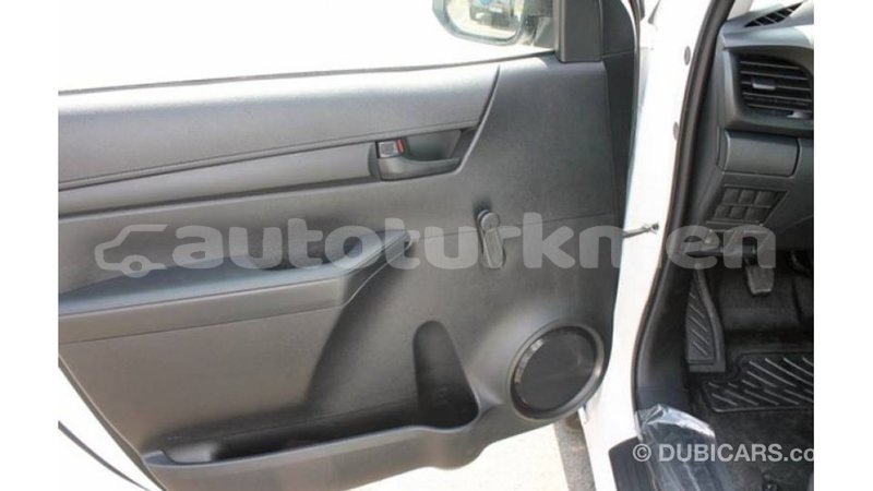 Big with watermark toyota hilux ahal import dubai 3229