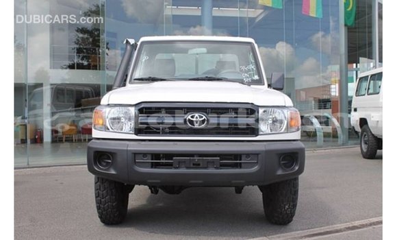 Buy Import Toyota Land Cruiser White Car in Import - Dubai in Ahal Buy Import Toyota Land Cruiser White Car in Import - Dubai in Ahal