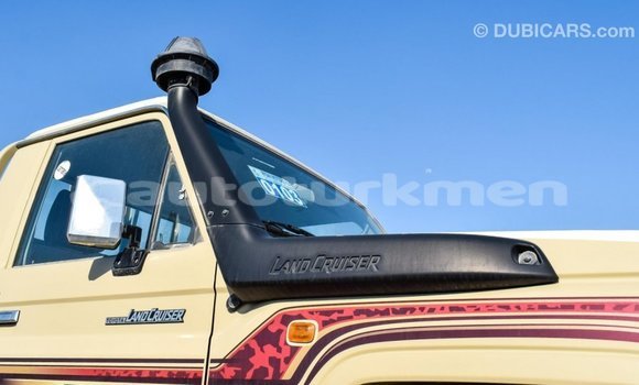 Buy Import Toyota Land Cruiser Beige Car in Import - Dubai in Ahal Buy Import Toyota Land Cruiser Beige Car in Import - Dubai in Ahal