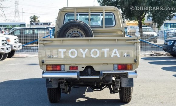 Buy Import Toyota Land Cruiser Beige Car in Import - Dubai in Ahal Buy Import Toyota Land Cruiser Beige Car in Import - Dubai in Ahal