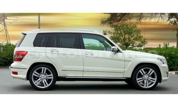 Buy Import Mercedes-Benz 190 White Car in Import - Dubai in Ahal Buy Import Mercedes-Benz 190 White Car in Import - Dubai in Ahal