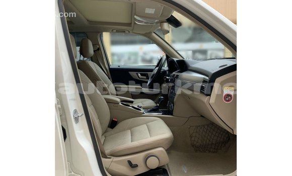 Buy Import Mercedes-Benz 190 White Car in Import - Dubai in Ahal Buy Import Mercedes-Benz 190 White Car in Import - Dubai in Ahal