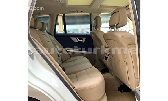 Buy Import Mercedes-Benz 190 White Car in Import - Dubai in Ahal Buy Import Mercedes-Benz 190 White Car in Import - Dubai in Ahal