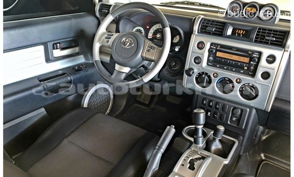 Buy Import Toyota FJ Cruiser White Car in Import - Dubai in Ahal Buy Import Toyota FJ Cruiser White Car in Import - Dubai in Ahal
