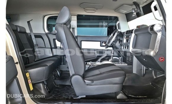 Buy Import Toyota FJ Cruiser White Car in Import - Dubai in Ahal Buy Import Toyota FJ Cruiser White Car in Import - Dubai in Ahal