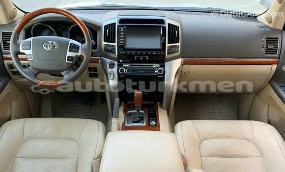 Buy Import Toyota Land Cruiser White Car in Import - Dubai in Ahal Buy Import Toyota Land Cruiser White Car in Import - Dubai in Ahal