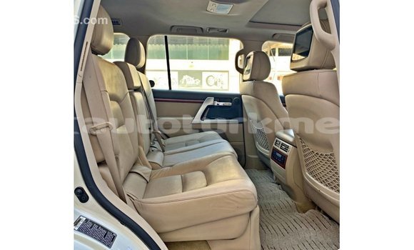Buy Import Toyota Land Cruiser White Car in Import - Dubai in Ahal Buy Import Toyota Land Cruiser White Car in Import - Dubai in Ahal