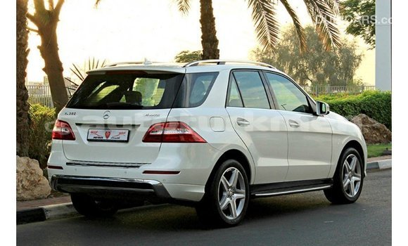 Buy Import Mercedes-Benz 190 White Car in Import - Dubai in Ahal Buy Import Mercedes-Benz 190 White Car in Import - Dubai in Ahal