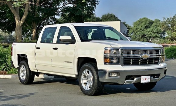 Buy Import Chevrolet Silverado White Car in Import - Dubai in Ahal