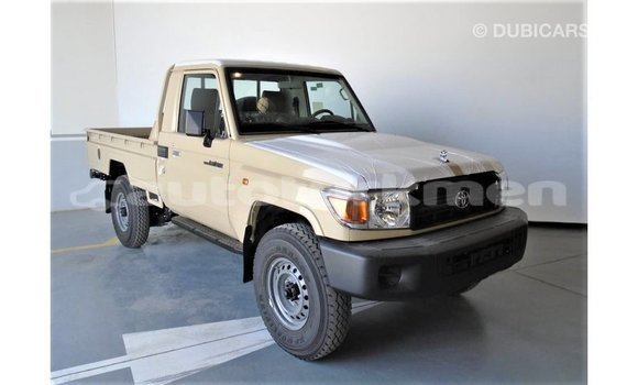 Buy Import Toyota Land Cruiser Beige Car in Import - Dubai in Ahal Buy Import Toyota Land Cruiser Beige Car in Import - Dubai in Ahal