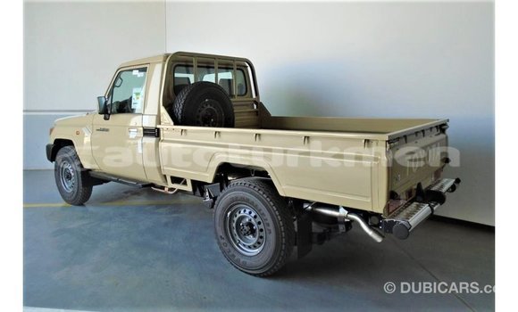 Buy Import Toyota Land Cruiser Beige Car in Import - Dubai in Ahal Buy Import Toyota Land Cruiser Beige Car in Import - Dubai in Ahal
