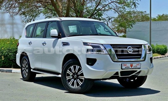 Buy Import Nissan Patrol White Car in Import - Dubai in Ahal