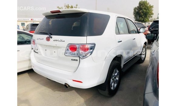 Buy Import Toyota Fortuner White Car in Import - Dubai in Ahal Buy Import Toyota Fortuner White Car in Import - Dubai in Ahal