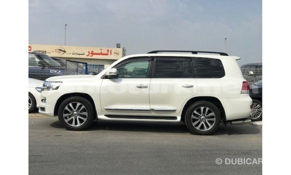 Buy Import Toyota Land Cruiser White Car in Import - Dubai in Ahal Buy Import Toyota Land Cruiser White Car in Import - Dubai in Ahal