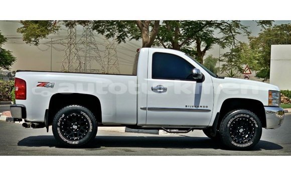 Buy Import Chevrolet Silverado White Car in Import - Dubai in Ahal Buy Import Chevrolet Silverado White Car in Import - Dubai in Ahal