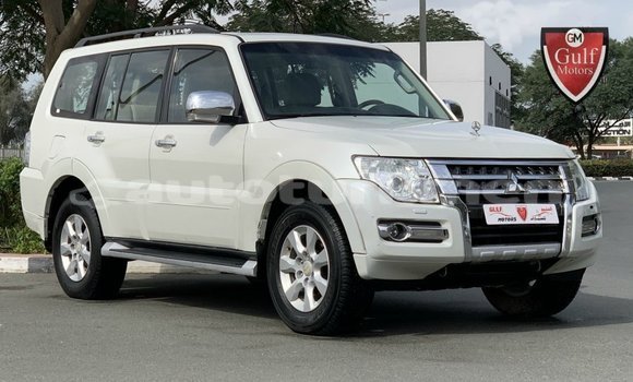 Buy Import Mitsubishi Pajero White Car in Import - Dubai in Ahal