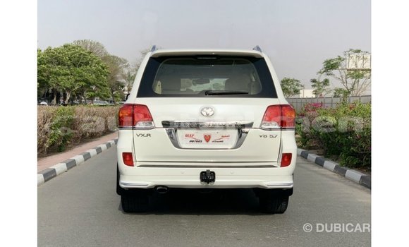 Buy Import Toyota Land Cruiser White Car in Import - Dubai in Ahal Buy Import Toyota Land Cruiser White Car in Import - Dubai in Ahal