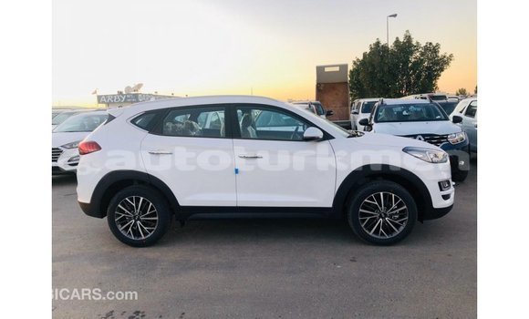 Buy Import Hyundai Tucson White Car in Import - Dubai in Ahal Buy Import Hyundai Tucson White Car in Import - Dubai in Ahal