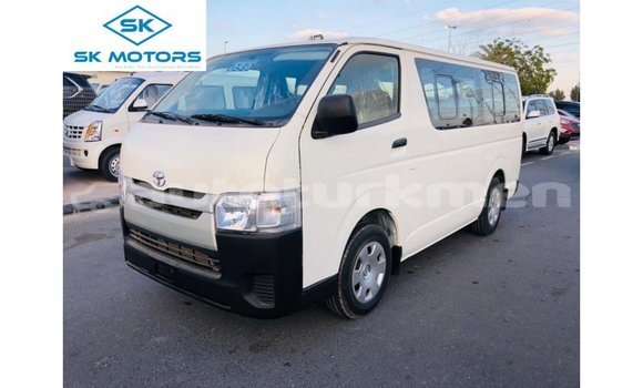 Buy Import Toyota Hiace White Car in Import - Dubai in Ahal