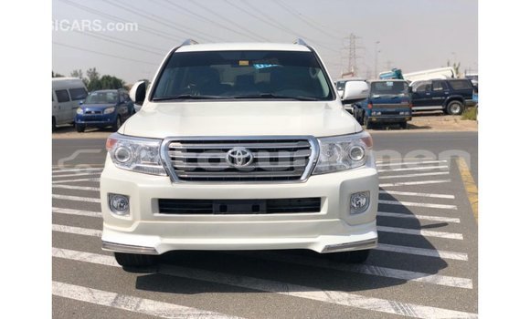 Buy Import Toyota Land Cruiser White Car in Import - Dubai in Ahal Buy Import Toyota Land Cruiser White Car in Import - Dubai in Ahal