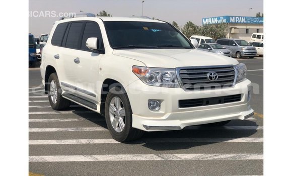 Buy Import Toyota Land Cruiser White Car in Import - Dubai in Ahal Buy Import Toyota Land Cruiser White Car in Import - Dubai in Ahal