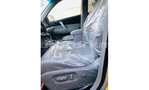 Buy Import Toyota Highlander Other Car in Import - Dubai in Ahal Buy Import Toyota Highlander Other Car in Import - Dubai in Ahal