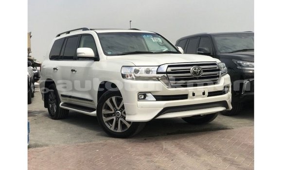 Buy Import Toyota Land Cruiser White Car in Import - Dubai in Ahal Buy Import Toyota Land Cruiser White Car in Import - Dubai in Ahal