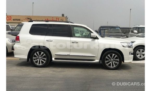Buy Import Toyota Land Cruiser White Car in Import - Dubai in Ahal Buy Import Toyota Land Cruiser White Car in Import - Dubai in Ahal