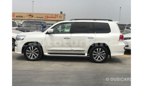 Buy Import Toyota Land Cruiser White Car in Import - Dubai in Ahal Buy Import Toyota Land Cruiser White Car in Import - Dubai in Ahal