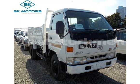 Buy Import Toyota Dyna White Car in Import - Dubai in Ahal