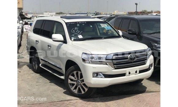 Buy Import Toyota Land Cruiser White Car in Import - Dubai in Ahal Buy Import Toyota Land Cruiser White Car in Import - Dubai in Ahal