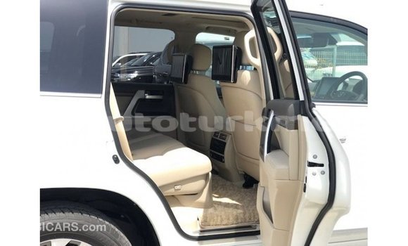 Buy Import Toyota Land Cruiser White Car in Import - Dubai in Ahal Buy Import Toyota Land Cruiser White Car in Import - Dubai in Ahal
