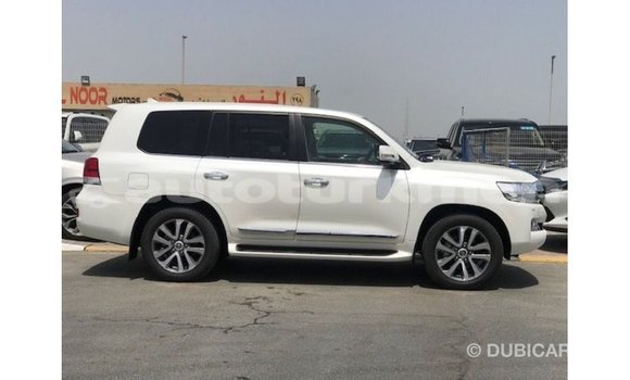 Buy Import Toyota Land Cruiser White Car in Import - Dubai in Ahal Buy Import Toyota Land Cruiser White Car in Import - Dubai in Ahal