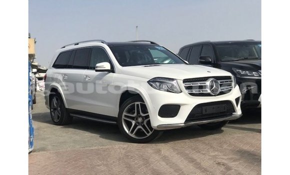 Buy Import Mercedes-Benz 190 White Car in Import - Dubai in Ahal