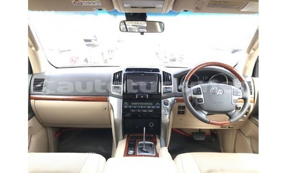 Buy Import Toyota Land Cruiser Red Car in Import - Dubai in Ahal Buy Import Toyota Land Cruiser Red Car in Import - Dubai in Ahal