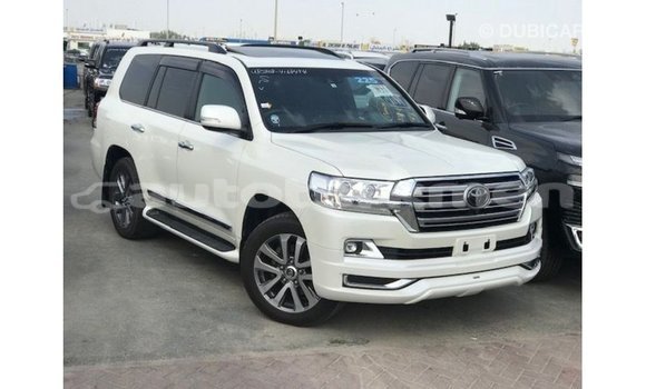 Buy Import Toyota Land Cruiser White Car in Import - Dubai in Ahal Buy Import Toyota Land Cruiser White Car in Import - Dubai in Ahal